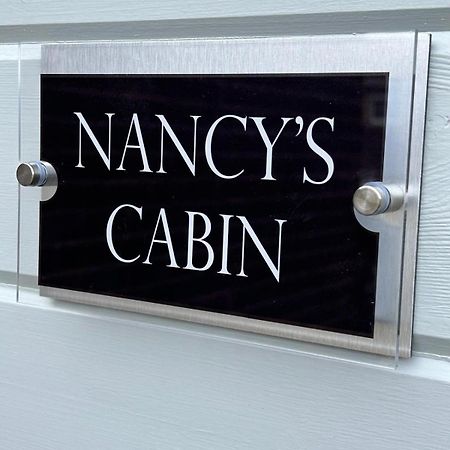 Nancy'S Cabin Mosborough Екстериор снимка