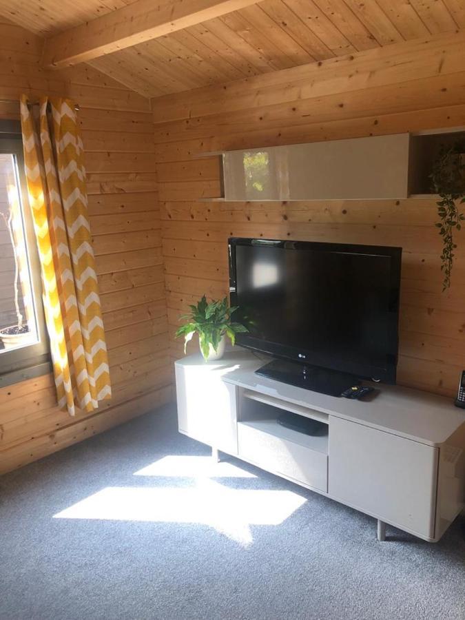 Nancy'S Cabin Mosborough Екстериор снимка